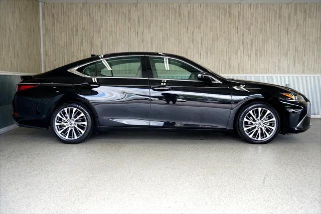 used 2019 Lexus ES 350 car, priced at $26,875