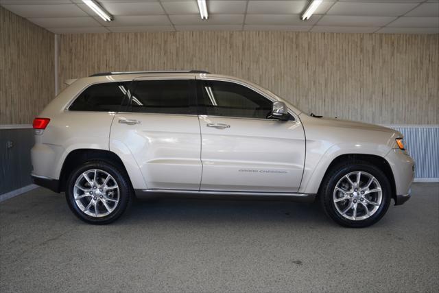 used 2014 Jeep Grand Cherokee car, priced at $10,675