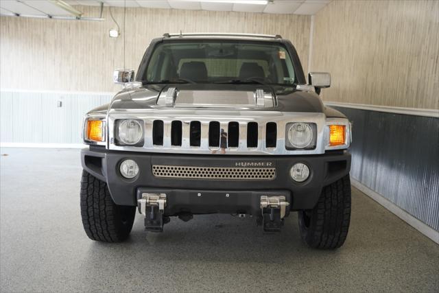 used 2009 Hummer H3T car, priced at $23,475