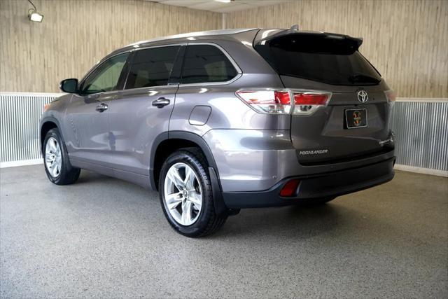used 2016 Toyota Highlander car, priced at $22,875