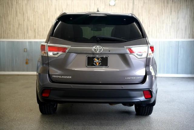 used 2016 Toyota Highlander car, priced at $22,875