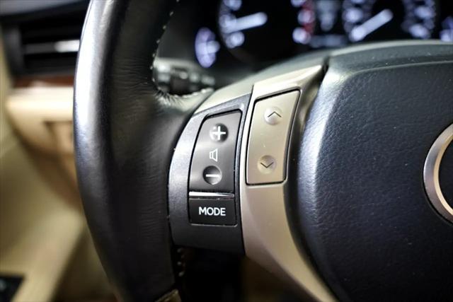 used 2015 Lexus ES 350 car, priced at $15,875