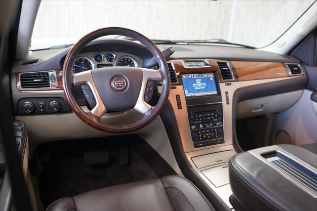 used 2012 Cadillac Escalade EXT car, priced at $15,175