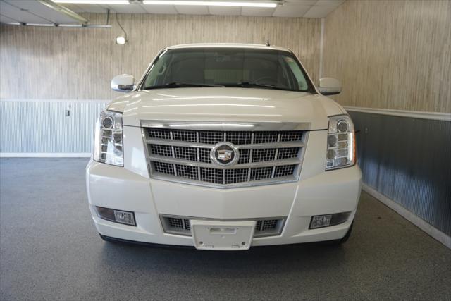 used 2012 Cadillac Escalade EXT car, priced at $15,175