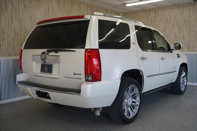 used 2012 Cadillac Escalade EXT car, priced at $15,175