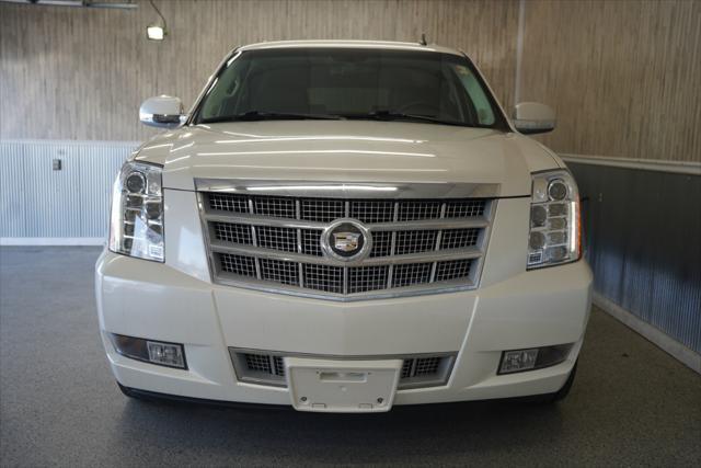 used 2012 Cadillac Escalade EXT car, priced at $15,175