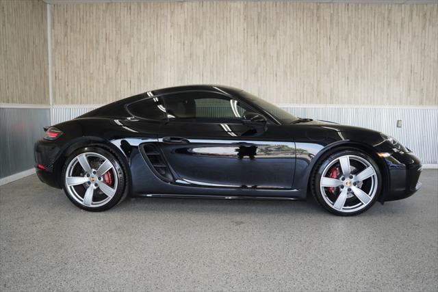 used 2019 Porsche 718 Cayman car, priced at $50,375