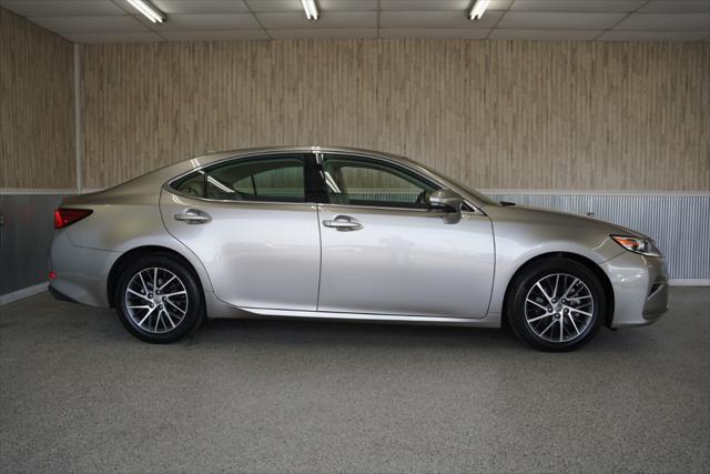 used 2017 Lexus ES 350 car, priced at $23,875