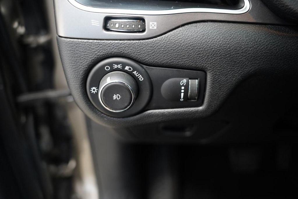 used 2019 Jeep Cherokee car, priced at $11,375