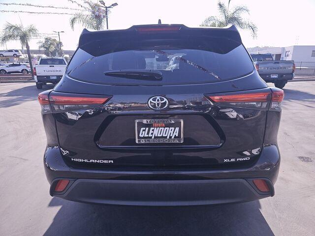 used 2022 Toyota Highlander car, priced at $33,159