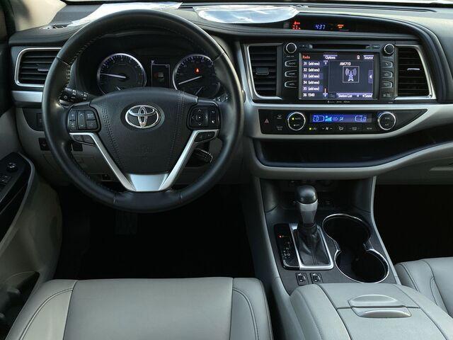 used 2019 Toyota Highlander car, priced at $21,888