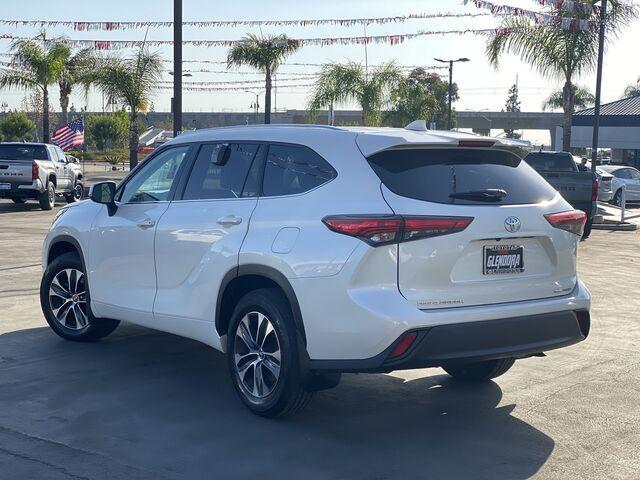 used 2021 Toyota Highlander car, priced at $31,854