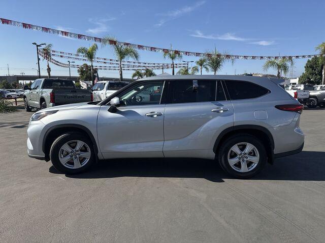 used 2022 Toyota Highlander car, priced at $30,288