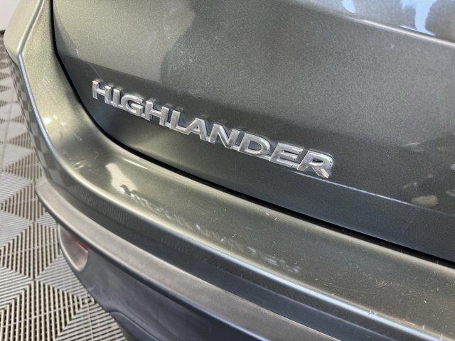 used 2015 Toyota Highlander car, priced at $21,621