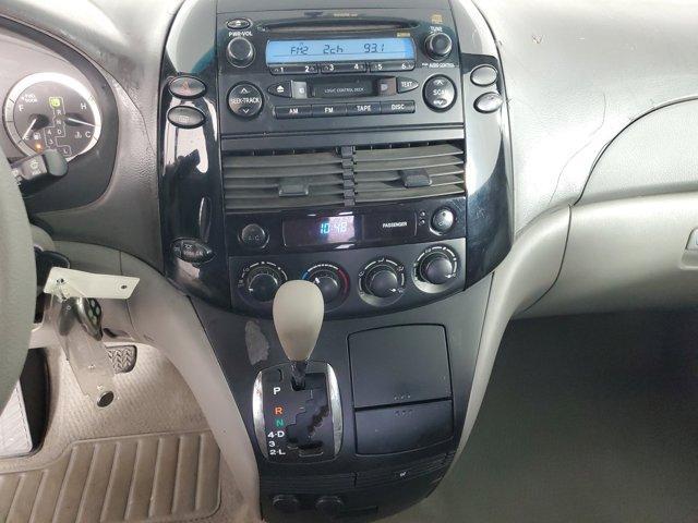 used 2004 Toyota Sienna car, priced at $5,894