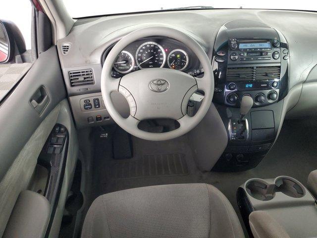 used 2004 Toyota Sienna car, priced at $5,894