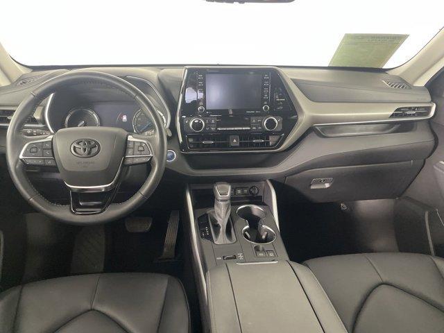 used 2021 Toyota Highlander Hybrid car, priced at $35,500