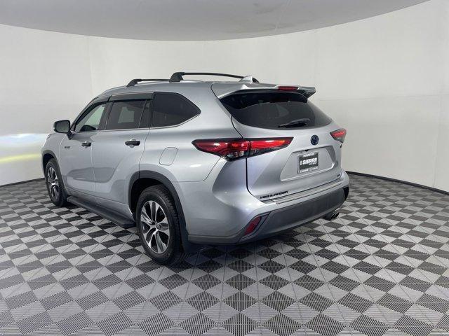 used 2021 Toyota Highlander Hybrid car, priced at $35,500