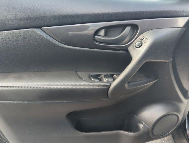 used 2020 Nissan Rogue car, priced at $18,858