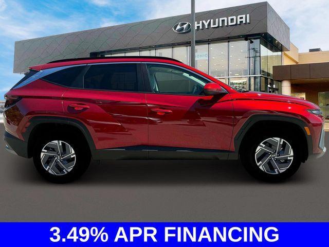 new 2025 Hyundai TUCSON Hybrid car, priced at $35,345