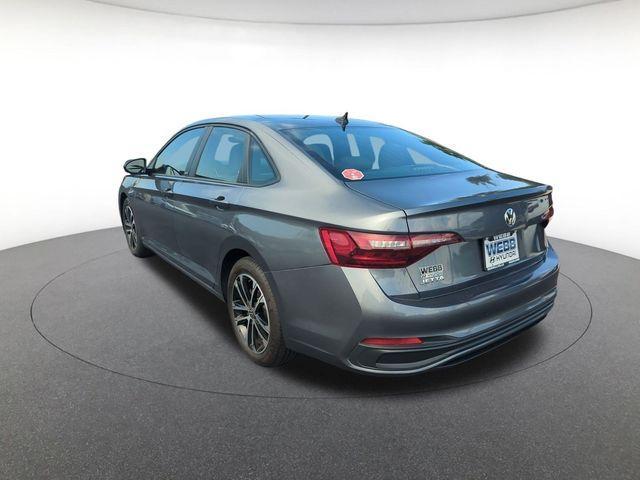 used 2023 Volkswagen Jetta car, priced at $20,686