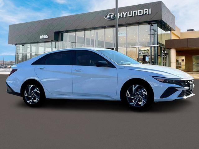 new 2025 Hyundai Elantra car, priced at $23,201