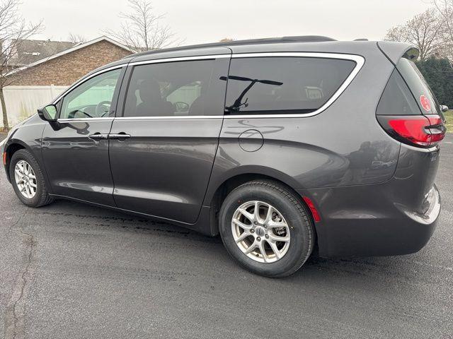 used 2022 Chrysler Pacifica car, priced at $22,404