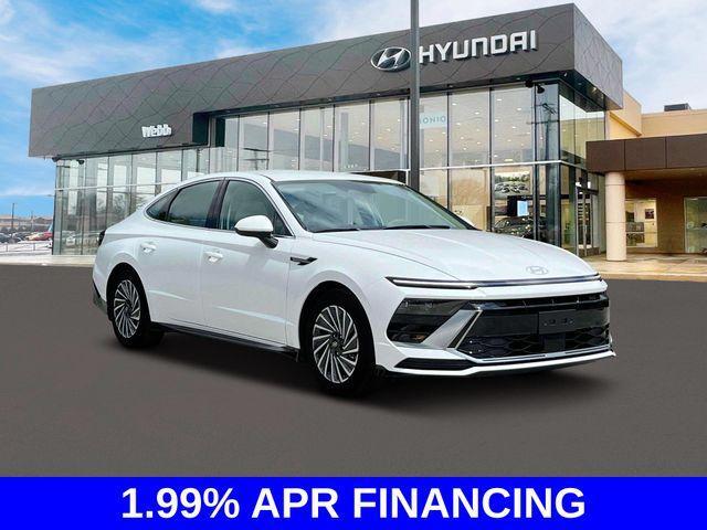 new 2025 Hyundai Sonata Hybrid car, priced at $32,879