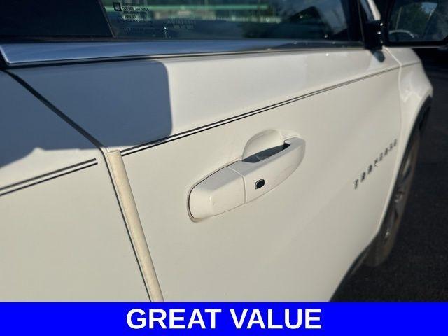 used 2018 Chevrolet Traverse car, priced at $22,216