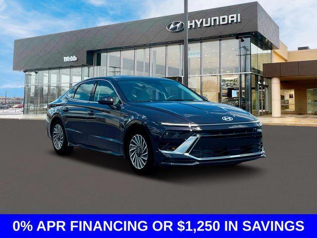 new 2024 Hyundai Sonata Hybrid car, priced at $30,958