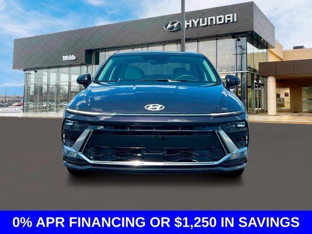 new 2024 Hyundai Sonata Hybrid car, priced at $30,958