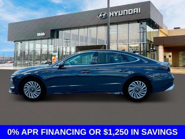 new 2024 Hyundai Sonata Hybrid car, priced at $30,958