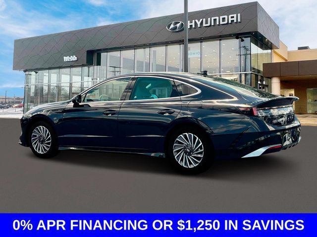 new 2024 Hyundai Sonata Hybrid car, priced at $30,958