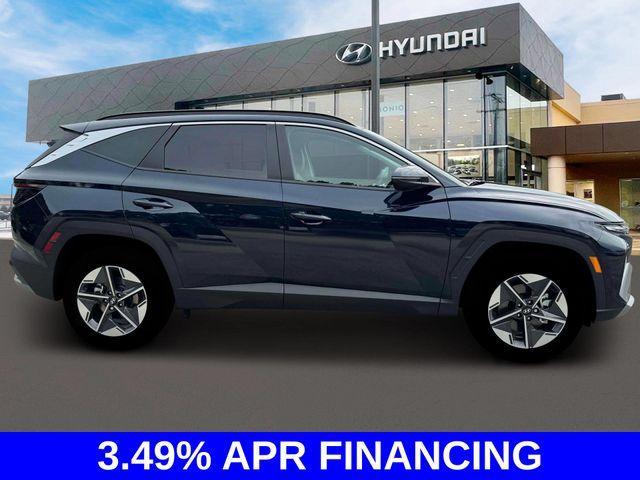 new 2025 Hyundai TUCSON Hybrid car, priced at $37,860