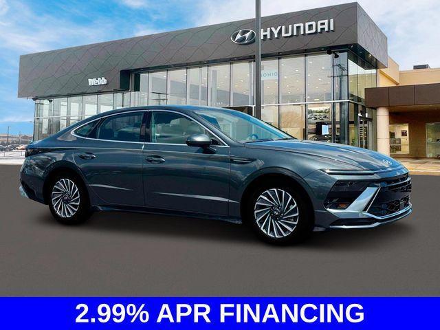 new 2025 Hyundai Sonata Hybrid car, priced at $32,649