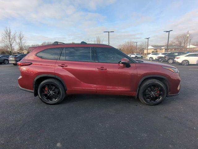 used 2023 Toyota Highlander Hybrid car, priced at $49,607