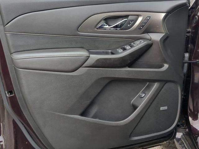 used 2023 Chevrolet Traverse car, priced at $39,311