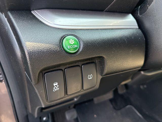 used 2015 Honda CR-V car, priced at $14,362