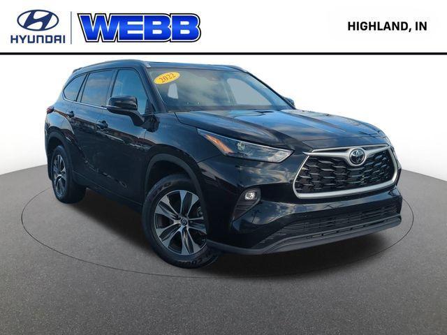 used 2022 Toyota Highlander car, priced at $35,909