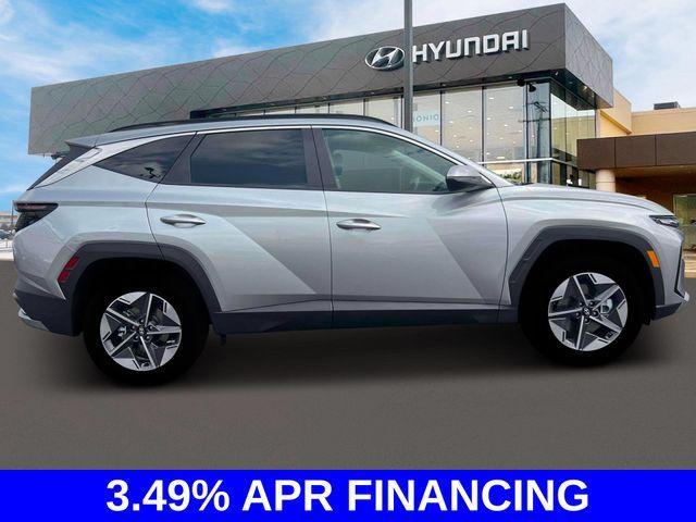 new 2025 Hyundai TUCSON Hybrid car, priced at $37,862