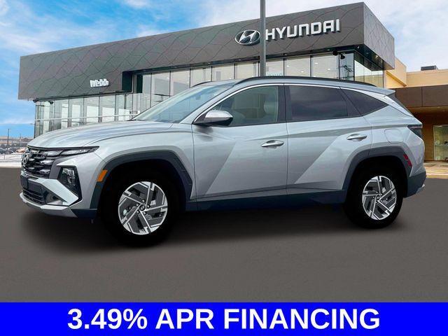 new 2025 Hyundai TUCSON Hybrid car, priced at $35,006