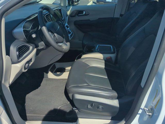 used 2023 Chrysler Pacifica car, priced at $22,770