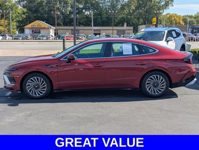used 2024 Hyundai Sonata Hybrid car, priced at $25,975