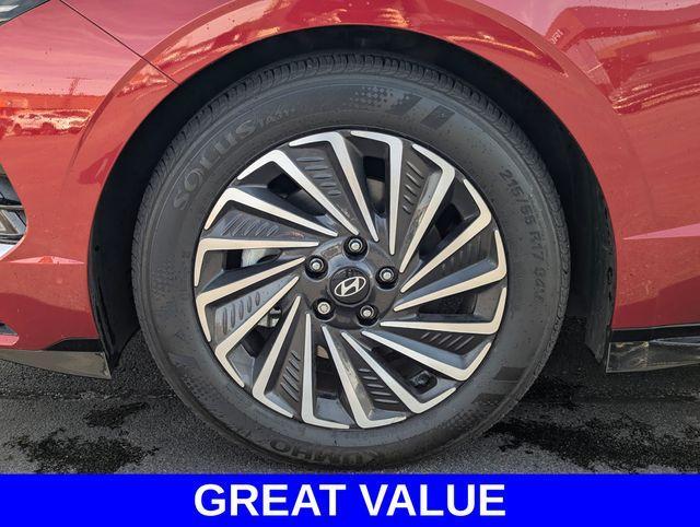 used 2024 Hyundai Sonata Hybrid car, priced at $25,975