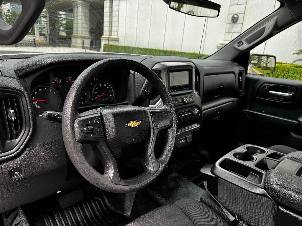 used 2024 Chevrolet Silverado 1500 car, priced at $29,950