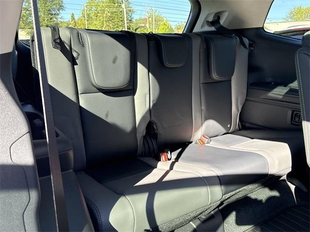 new 2025 Subaru Ascent car, priced at $43,376