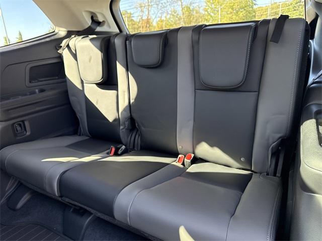 new 2025 Subaru Ascent car, priced at $43,376