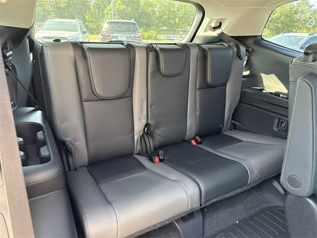 new 2025 Subaru Ascent car, priced at $43,803