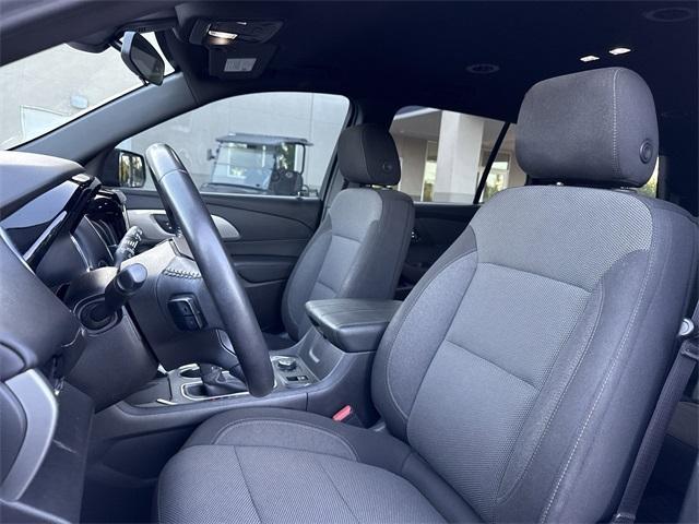 used 2022 Chevrolet Traverse car, priced at $20,750