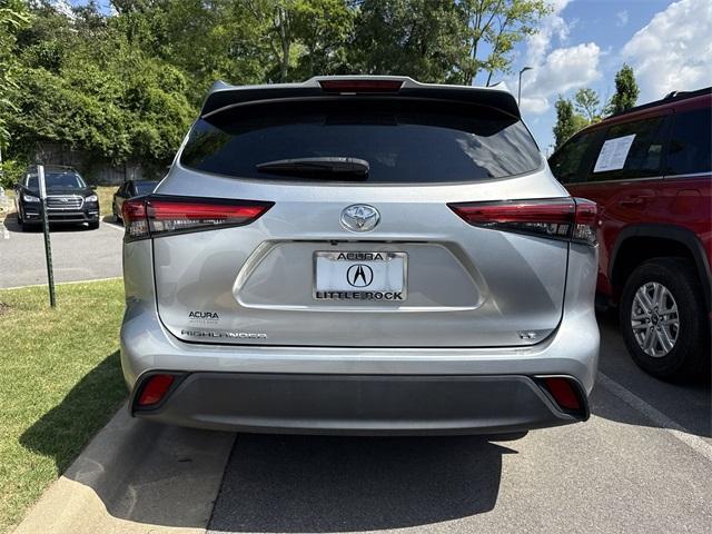 used 2023 Toyota Highlander car, priced at $31,000